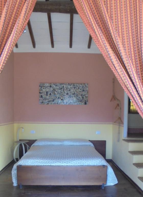 La Casina Di Giannetto Guest House Seggiano Room photo